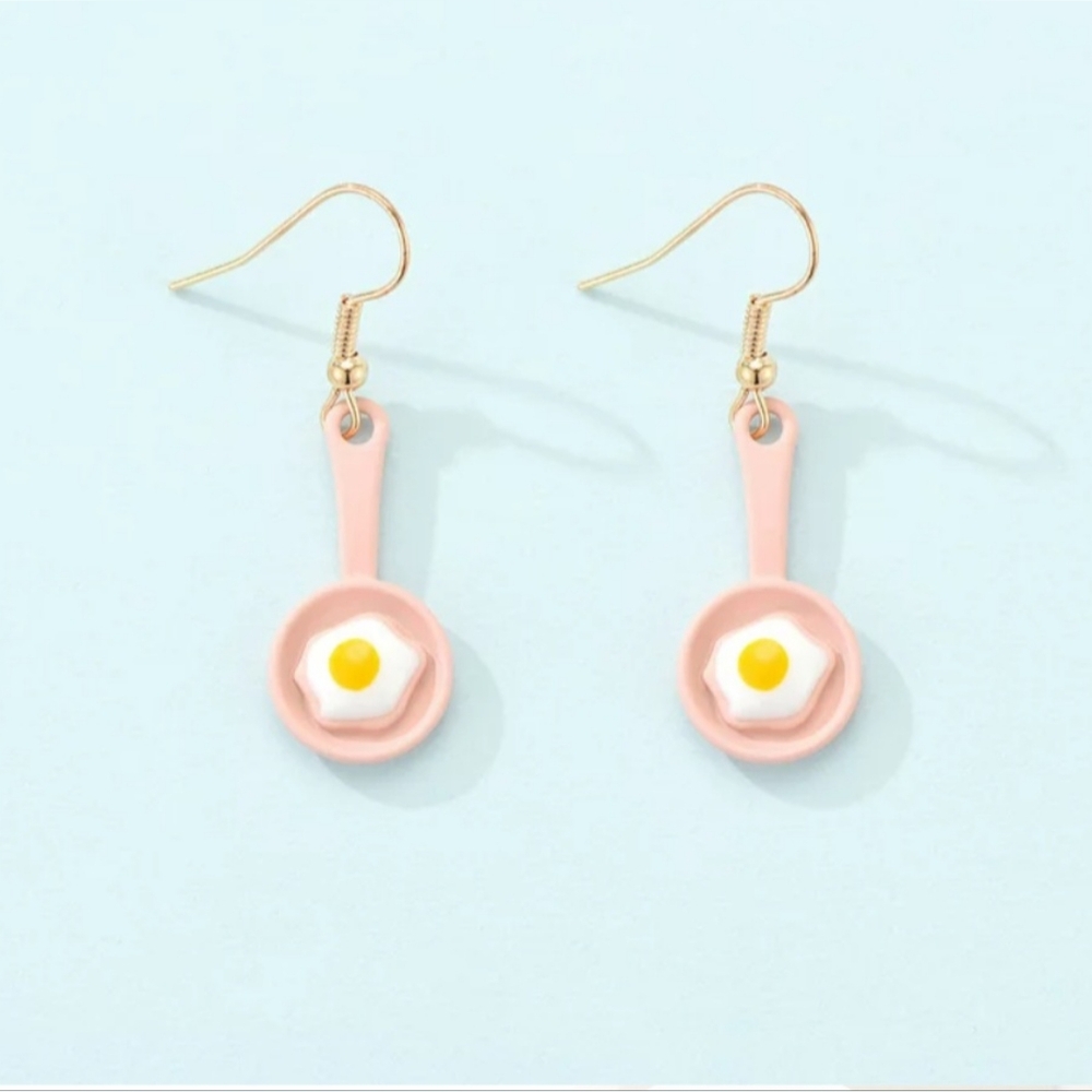 Fried egg breakfast earrings